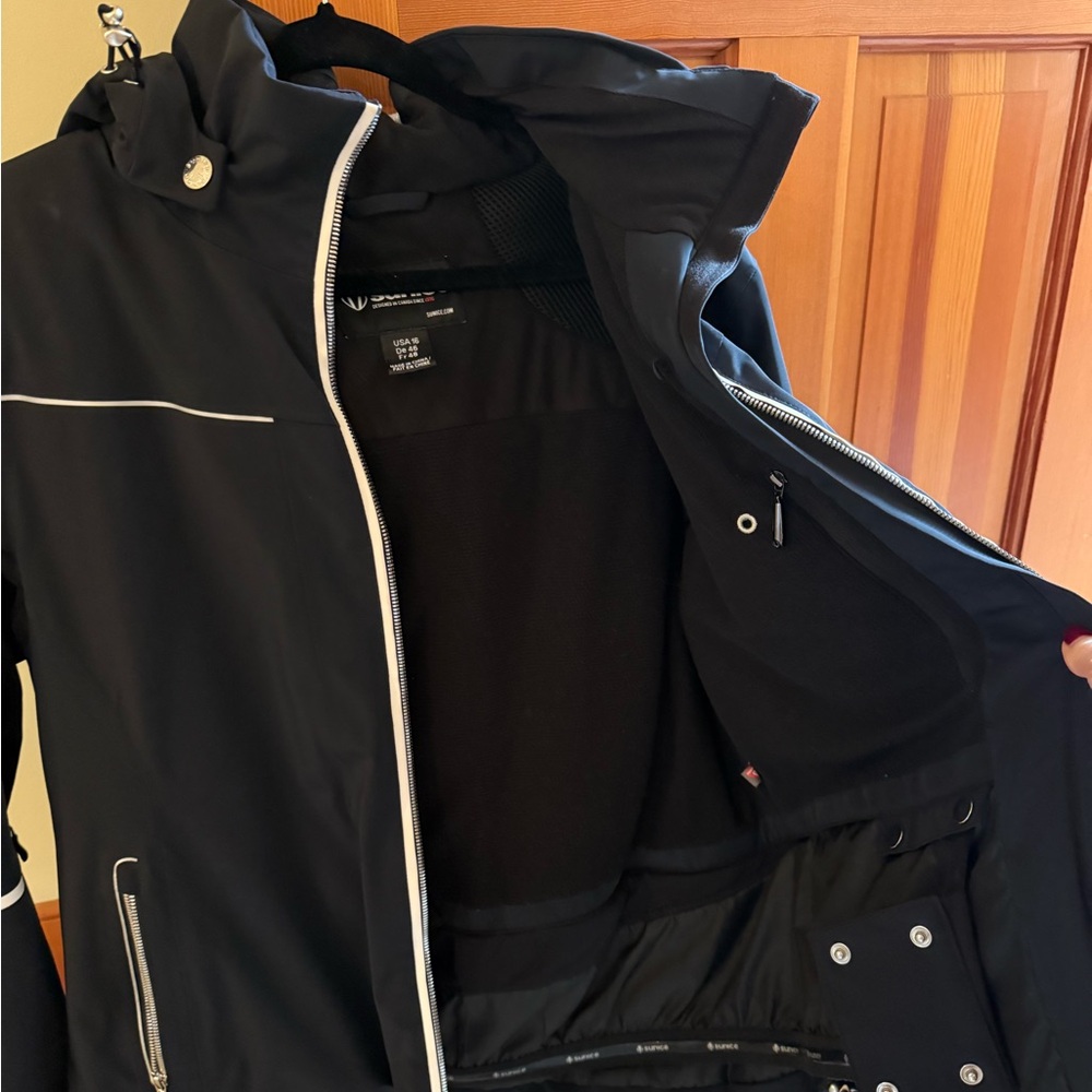 Sunice Women's Jade Waterproof Insulated Stretch Jacket - Picture 4 of 8